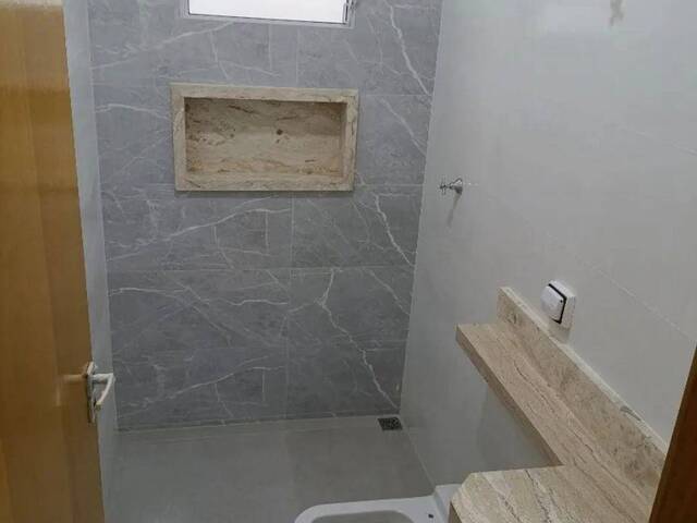 Casa para Venda em Caraguatatuba - 4