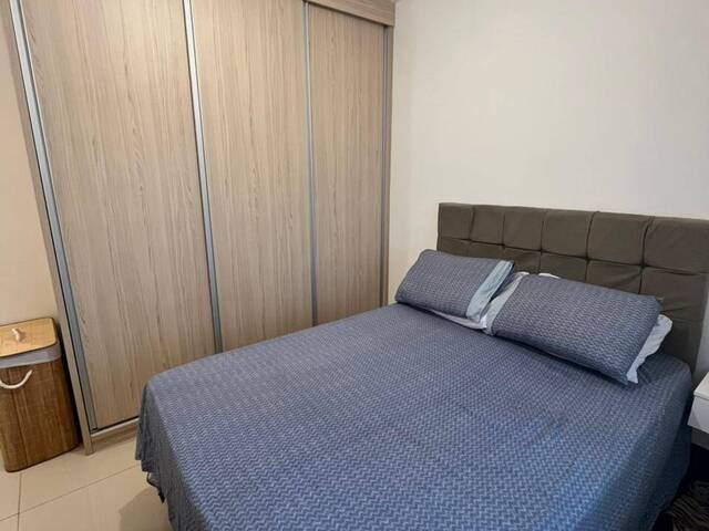 Apartamento para Venda em São José dos Campos - 4