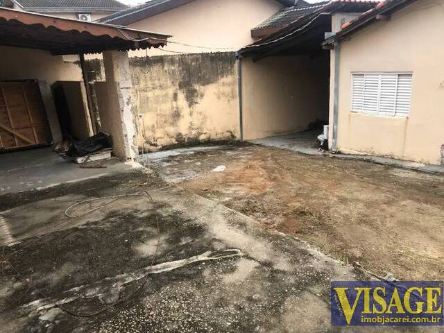 Casa para Venda em São José dos Campos - 4
