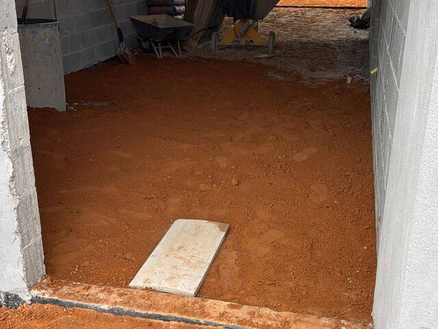 Casa para Venda em São José dos Campos - 5