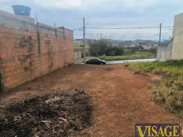 Terreno para Venda em São José dos Campos - 4