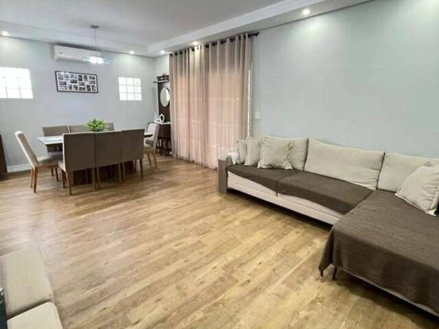 #25608 - Casa para Venda em Jacareí - SP - 1