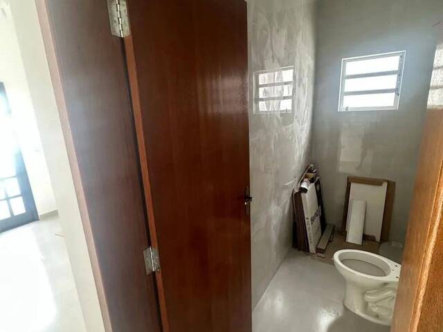 Casa para Venda em Jacareí - 4