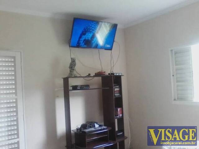Casa para Venda em São José dos Campos - 4