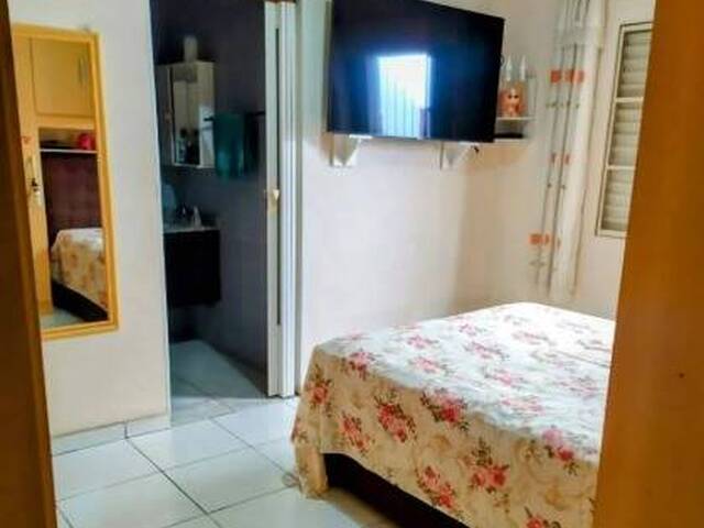Casa para Venda em São José dos Campos - 4