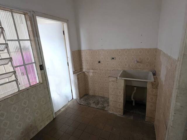 Casa para Venda em São José dos Campos - 4