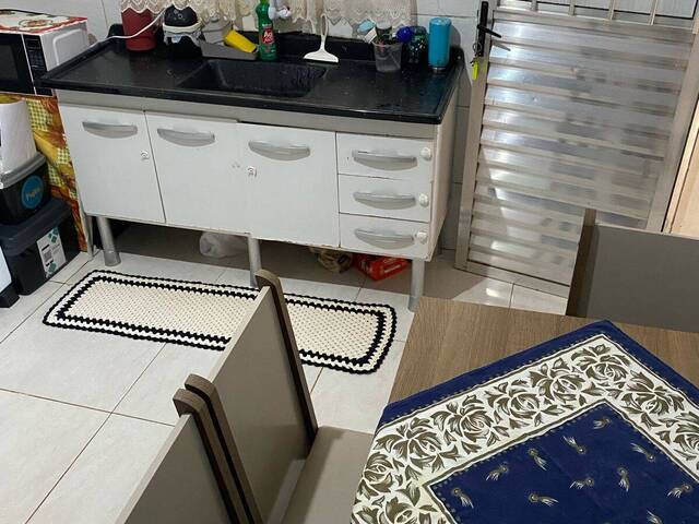 Casa para Venda em São José dos Campos - 4