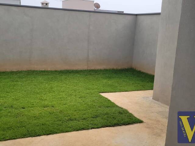 Casa para Venda em São José dos Campos - 4