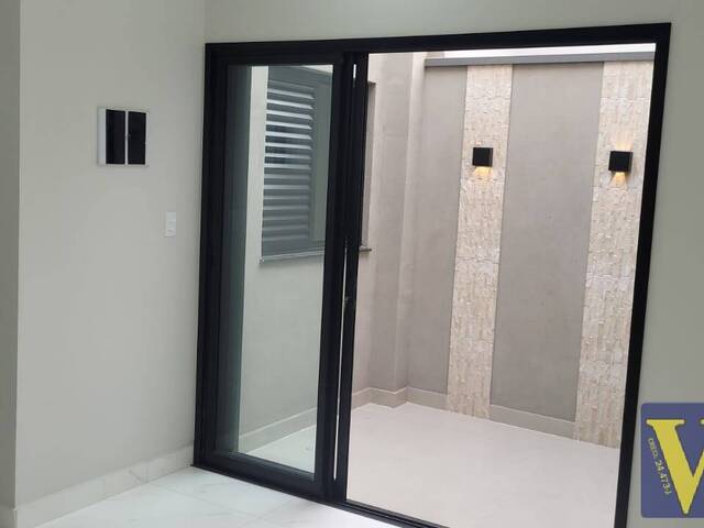 Casa para Venda em São José dos Campos - 5