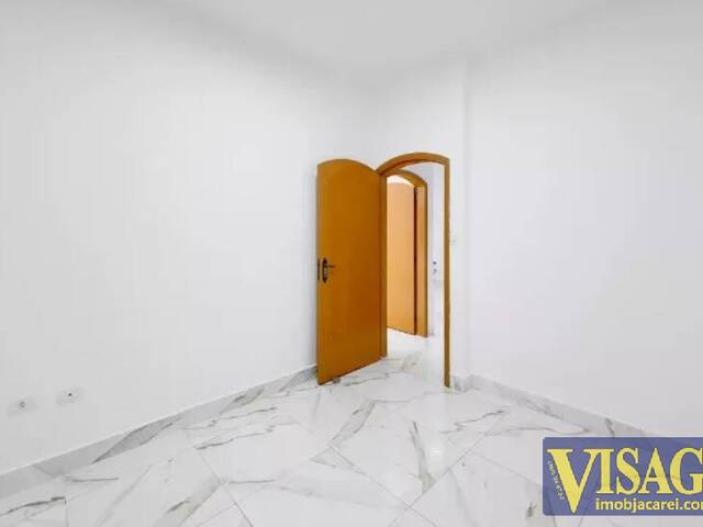 Casa para Venda em São José dos Campos - 5