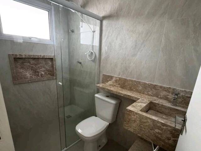 Casa para Venda em São José dos Campos - 4