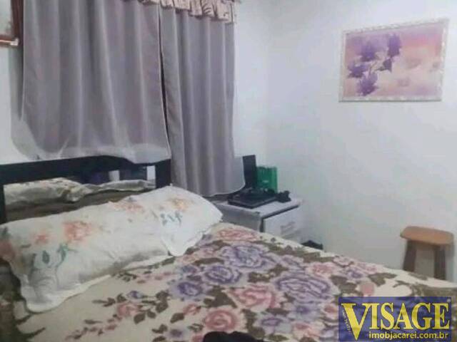 Casa para Venda em São José dos Campos - 4