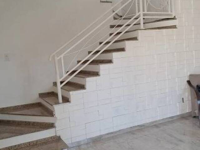 Casa para Venda em São José dos Campos - 4