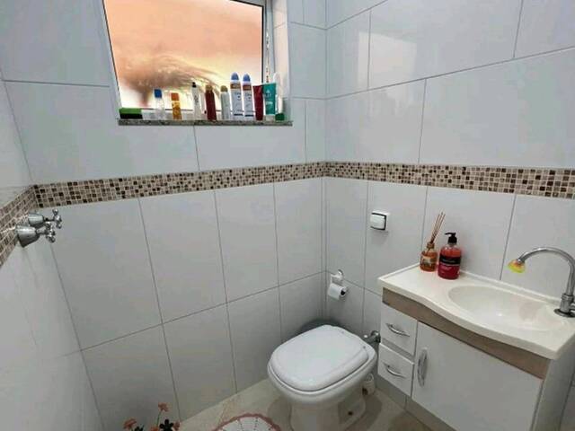 Casa para Venda em São José dos Campos - 4