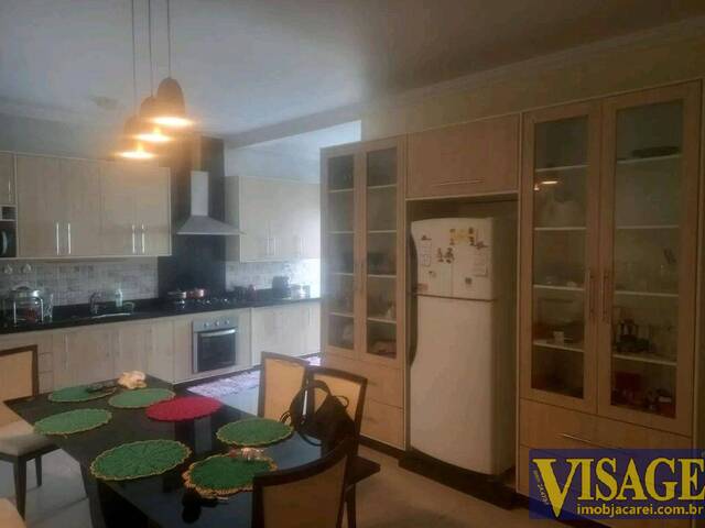 Casa para Venda em São José dos Campos - 4