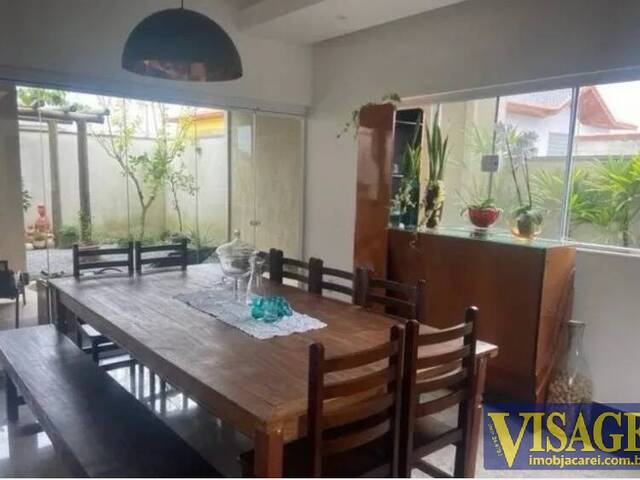Casa para Venda em São José dos Campos - 4