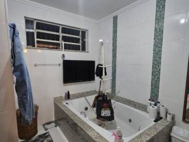 Casa para Venda em São José dos Campos - 4