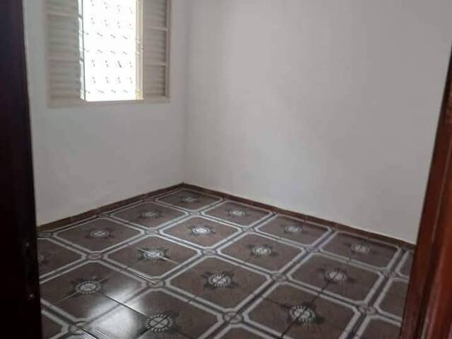 #26187 - Casa para Venda em Jacareí - SP - 2