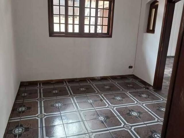 Casa para Venda em Jacareí - 5