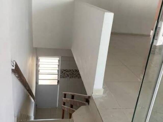 Casa para Venda em São José dos Campos - 4
