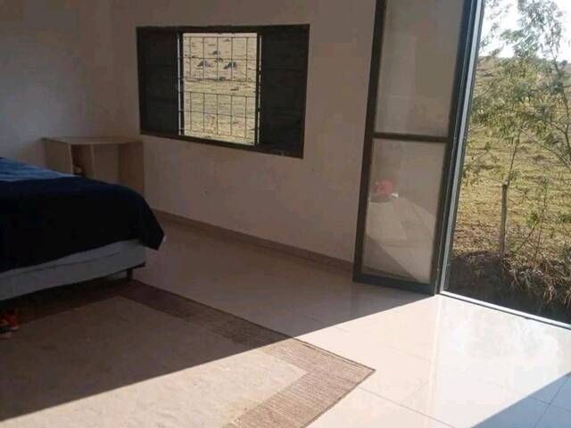 Casa para Venda em São José dos Campos - 4