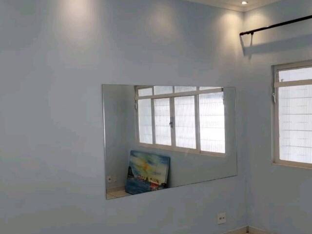 Casa para Venda em São José dos Campos - 4
