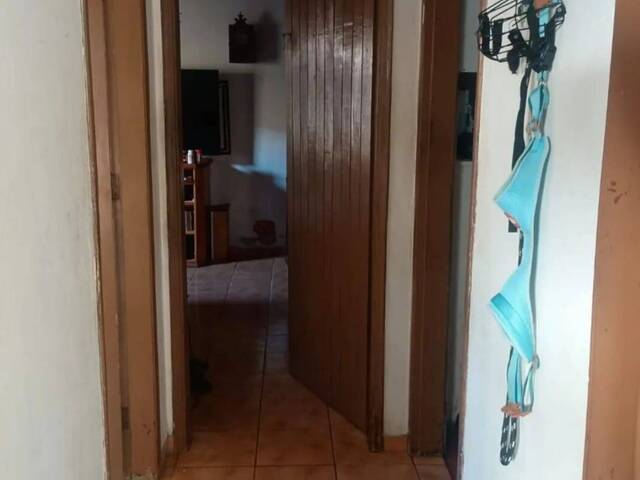 Casa para Venda em São José dos Campos - 4