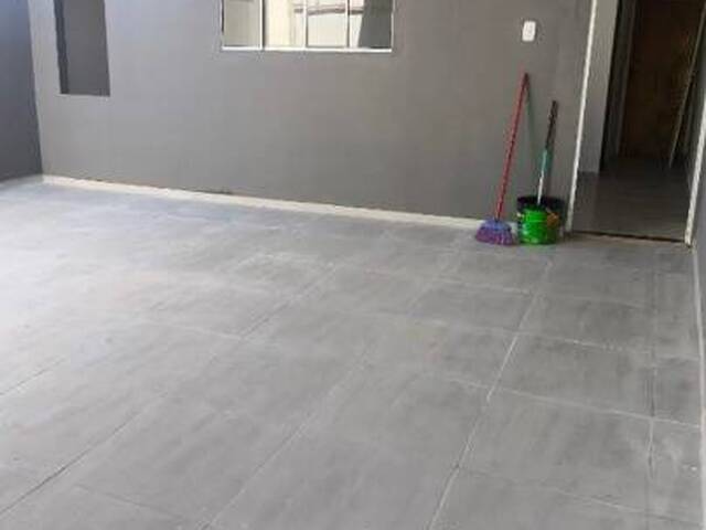 Casa para Venda em São José dos Campos - 4