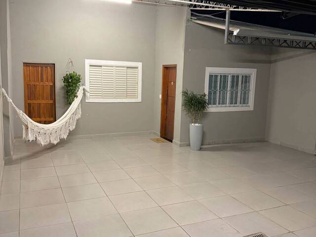 Casa para Venda em São José dos Campos - 4
