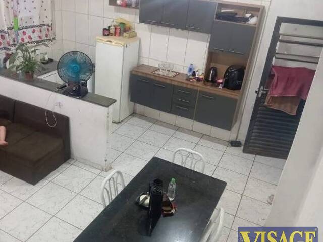 Casa para Venda em São José dos Campos - 5