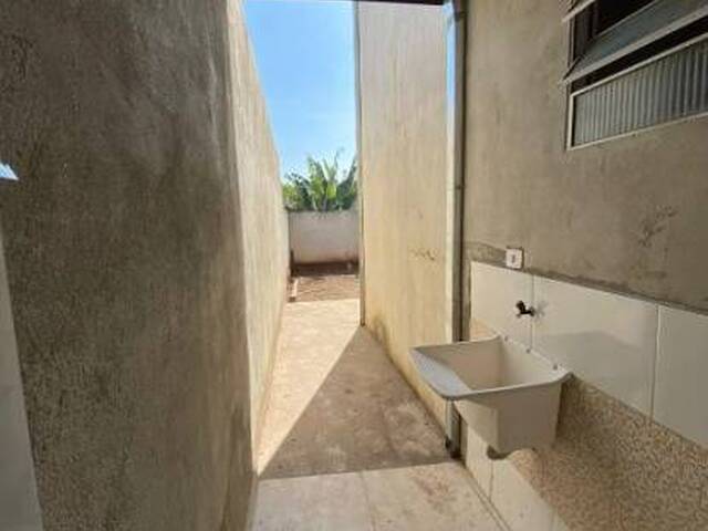 Casa para Venda em São José dos Campos - 4
