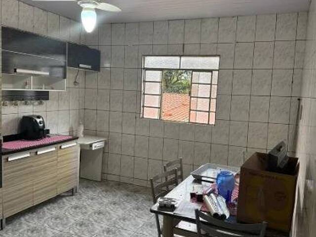 Casa para Venda em São José dos Campos - 4