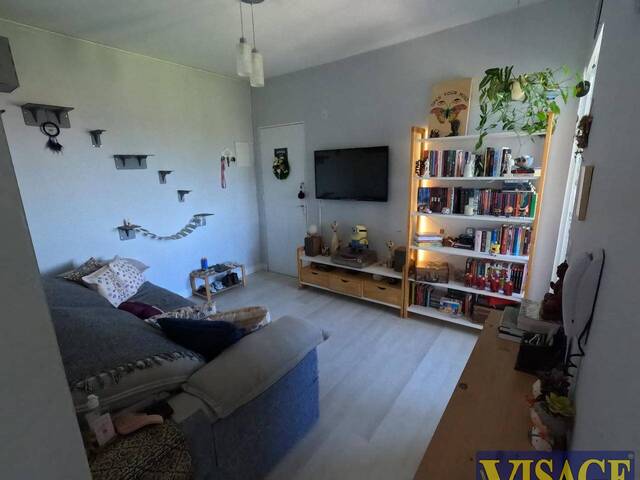 Apartamento para Venda em Jacareí - 4