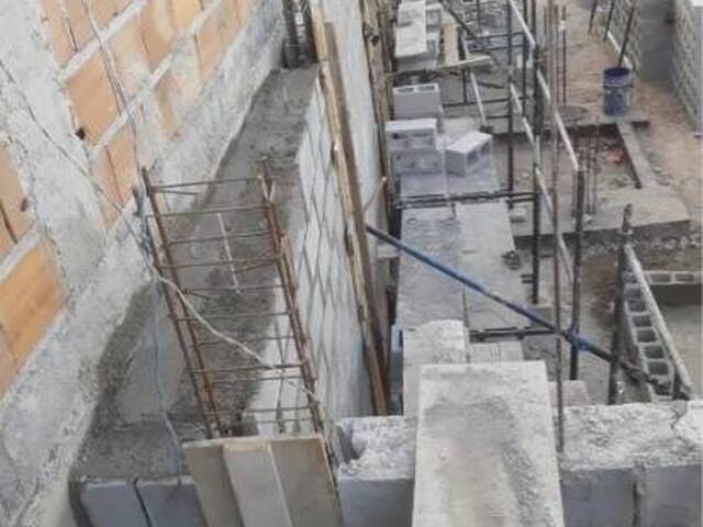 Terreno para Venda em São José dos Campos - 5
