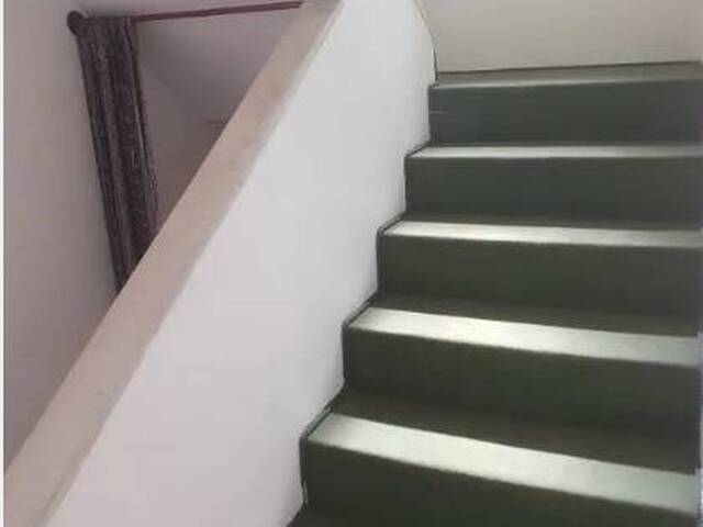 Sobrado para Venda em Jacareí - 4