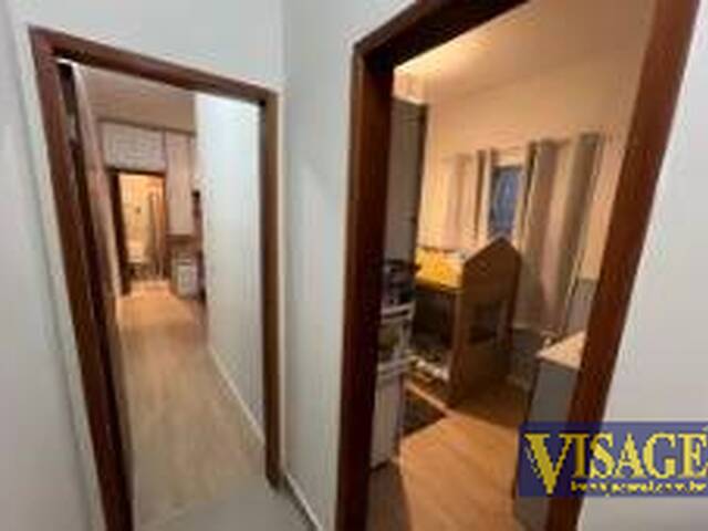Casa para Venda em São José dos Campos - 4