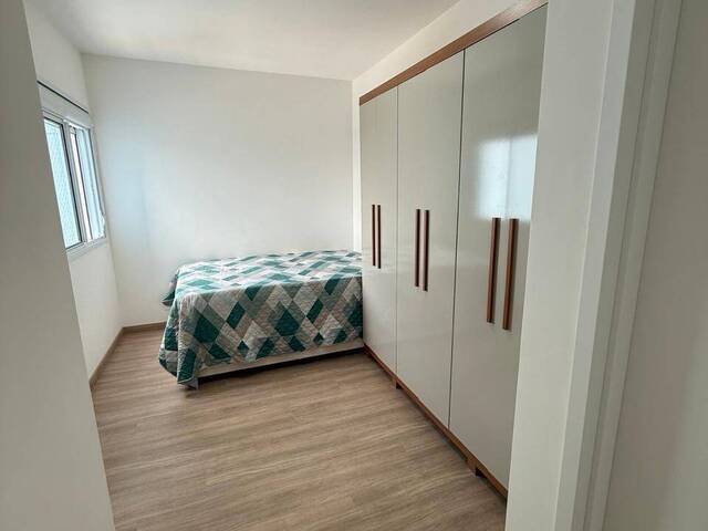 Apartamento para Venda em Jacareí - 4