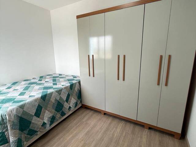 Apartamento para Venda em Jacareí - 5