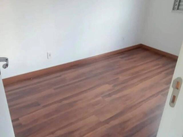 Casa para Venda em São José dos Campos - 4