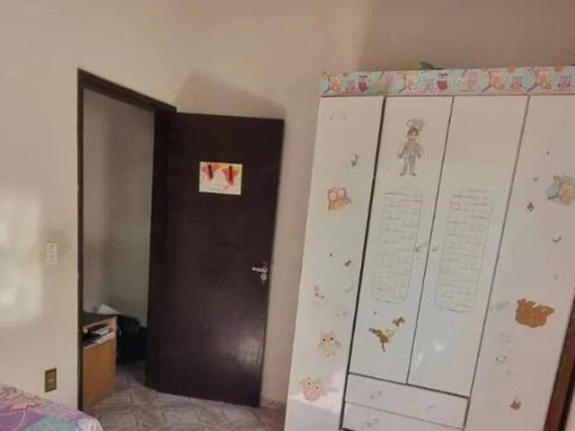 Casa para Venda em São José dos Campos - 5
