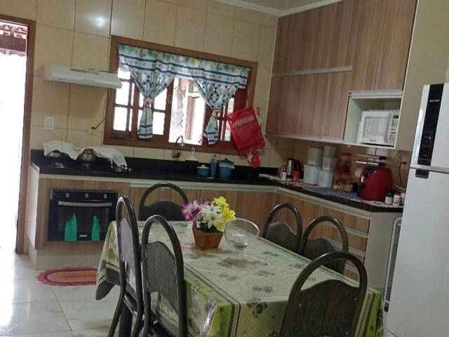 Casa para Venda em São José dos Campos - 4
