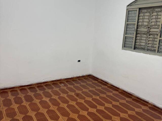 Casa para Venda em São José dos Campos - 5