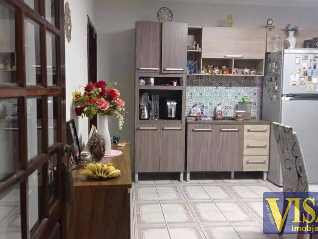 Casa para Venda em São José dos Campos - 4