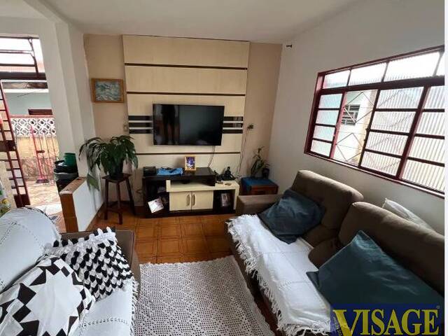 Casa para Venda em São José dos Campos - 4