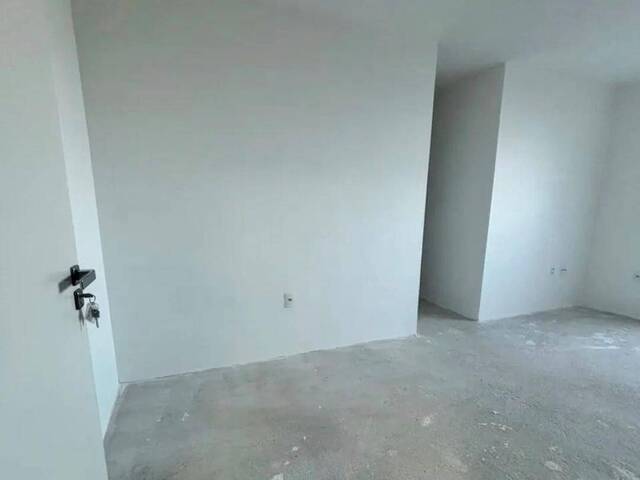 Apartamento para Venda em São José dos Campos - 4