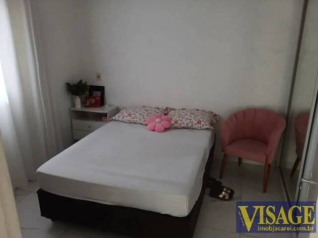 Casa para Venda em São José dos Campos - 4