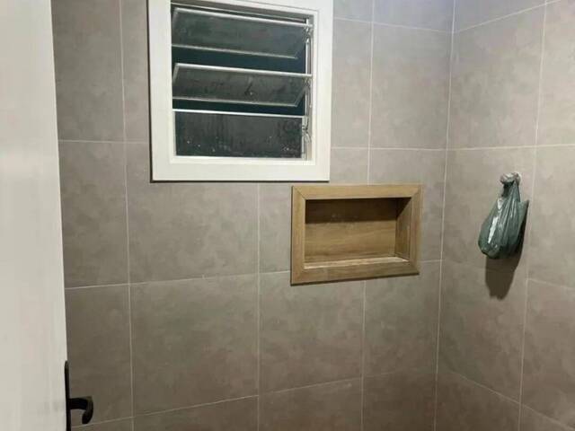 Casa para Venda em São José dos Campos - 4