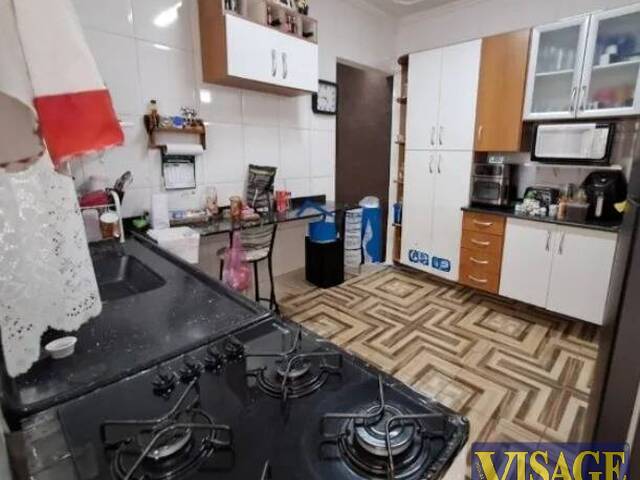 Casa para Venda em São José dos Campos - 4