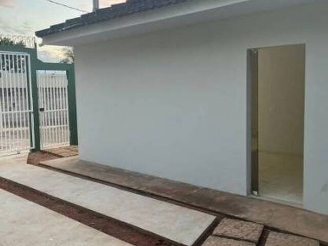 Casa para Venda em São José dos Campos - 4
