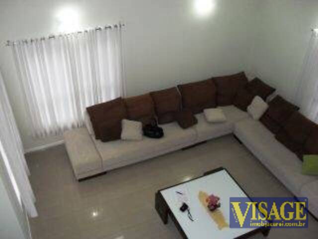 Alto Padrão para Venda em Jacareí - 2